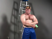 Hot muscle dudes naked yonug muscle men